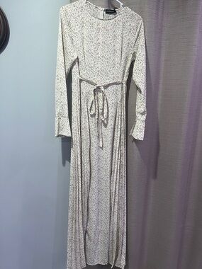 Cream Ditsy Floral Long-Sleeve Maxi Dress